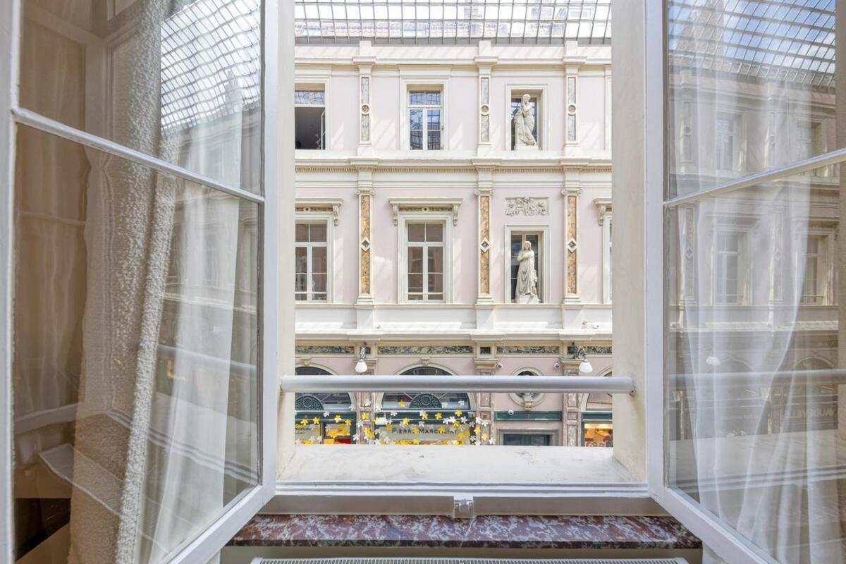 In The Hyper-center Appartement Brussel